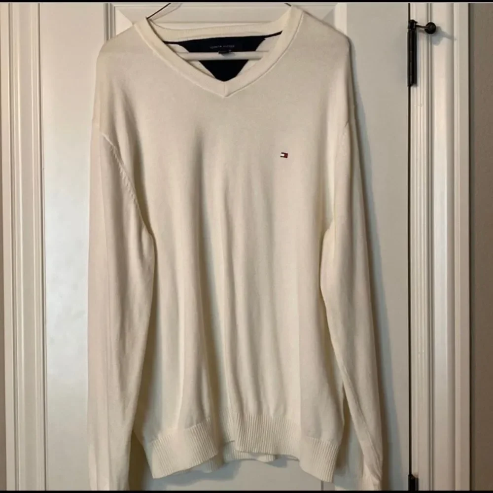 Tommy Hilfiger v neck Sweater